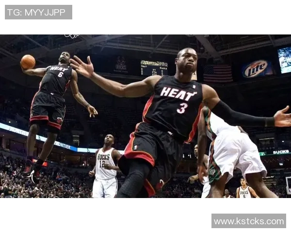 老詹生涯第23季首秀回顾晒照片队友前队友与新球鞋齐亮相